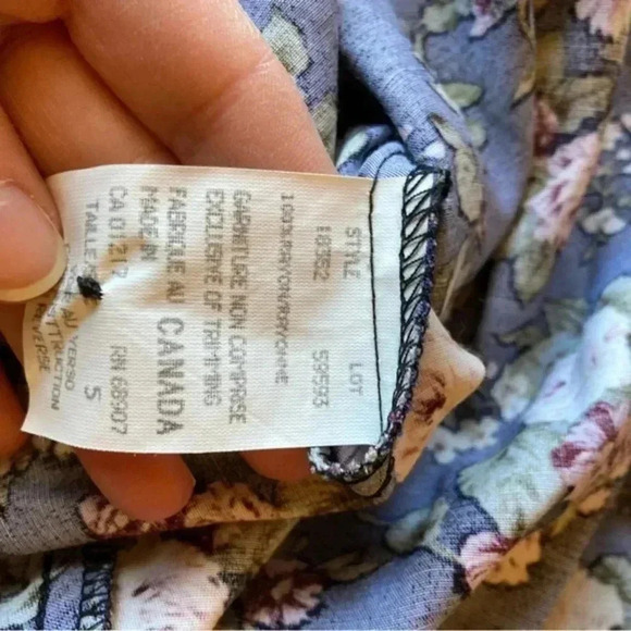 LE Chateau Vintage Looking Dress with belt and  fabric buttons​​ - Picture 7 of 7